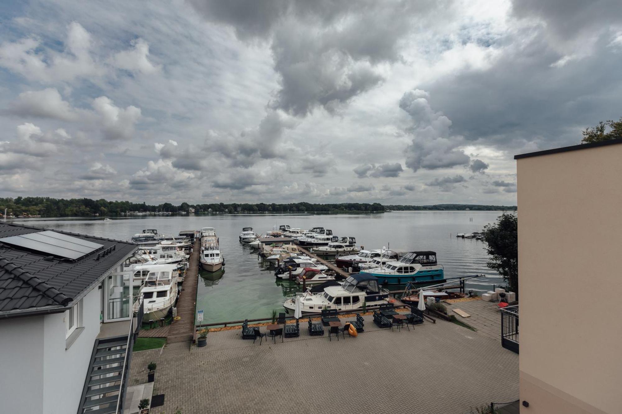 Exklusive Ferienwohnungen An Der Havel Werder  Exterior photo